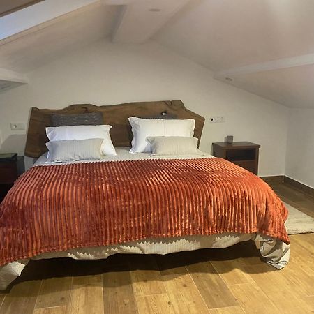 폰테베드라 Os Fentos B&B 외부 사진